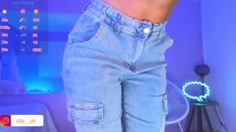 Snapshot of lilly_dollss chatting on March 4, 2025, 1:17 pm Sofia online show from March 4, 2025, 1:17 pm