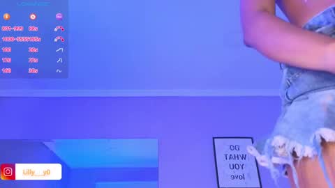 Snapshot of lilly_dollss chatting on March 7, 2025, 5:38 pm Sofia online show from March 7, 2025, 5:38 pm