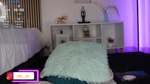 Snapshot of lilly_dollss chatting on September 23, 2025, 11:57 am Sofia online show from September 23, 2025, 11:57 am