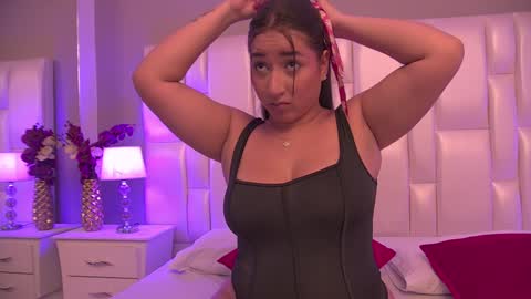 Lilly Peach online show from January 4, 2025, 7:55 pm