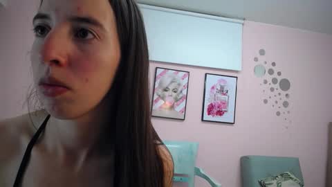 Snapshot of lilly_steffen chatting on February 9, 2026, 8:02 pm Lilly online show from February 9, 2026, 8:02 pm