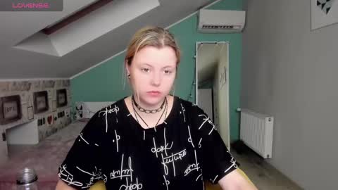 Snapshot of lillydepp chatting on December 14, 2024, 2:31 pm Lilly Depp online show from December 14, 2024, 2:31 pm