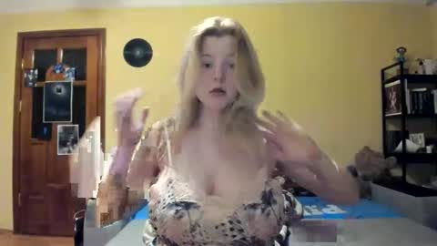 Lilly Depp online show from March 21, 2026, 5:27 pm