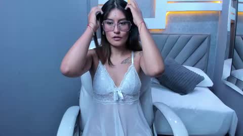 Lilly  online show from September 30, 2025, 4:39 am