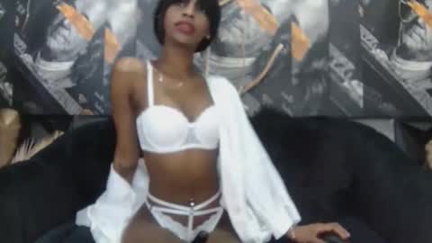 Snapshot of lilmissbaddiexxx chatting on May 15, 2026, 7:32 pm lilmissbaddiexxx online show from May 15, 2026, 7:32 pm