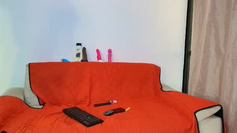 vanessa online show from October 27, 2025, 6:56 pm