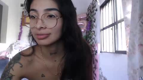 Snapshot of lilpalacio chatting on December 13, 2024, 8:04 pm lil palacio online show from December 13, 2024, 8:04 pm