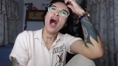 Snapshot of lilpalacio chatting on December 14, 2024, 4:01 am lil palacio online show from December 14, 2024, 4:01 am