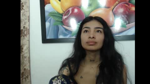 Snapshot of lilpalacio chatting on January 14, 2025, 2:22 pm lil palacio online show from January 14, 2025, 2:22 pm