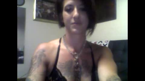 lilrissbaby online show from May 5, 2026, 3:03 am