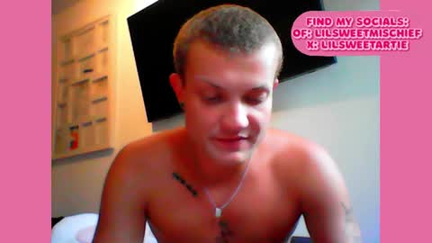 Snapshot of lilsweetmischief chatting on February 9, 2026, 3:49 pm Artie online show from February 9, 2026, 3:49 pm