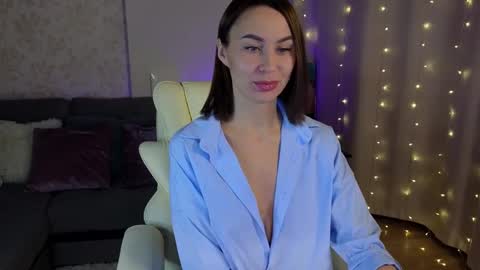 Lilu online show from February 19, 2025, 3:27 pm