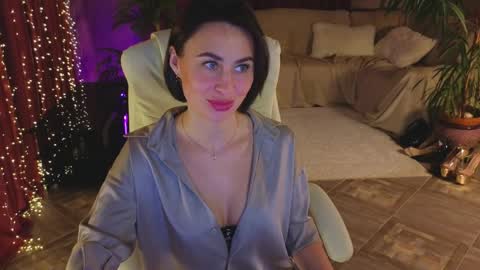 Lilu online show from April 10, 2026, 5:39 pm