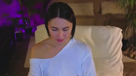 Lilu online show from April 16, 2026, 9:39 pm