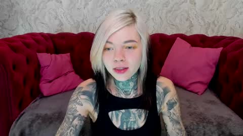 Snapshot of lilu_kayden chatting on January 15, 2025, 11:00 am Little slave Kayden online show from January 15, 2025, 11:00 am