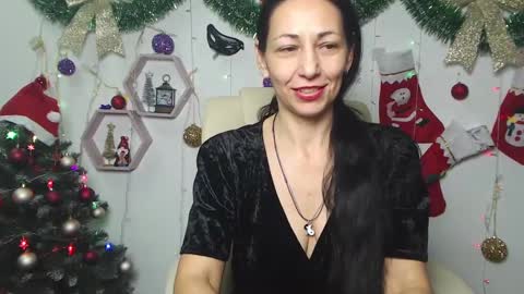 lilugrants online show from December 19, 2024, 3:40 am