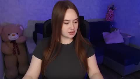 lily_baker_ online show from April 16, 2026, 9:21 am