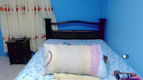 Snapshot of lily_benet1 chatting on October 8, 2025, 12:52 am LILYB online show from October 8, 2025, 12:52 am