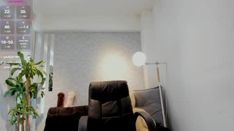 lily_cash1 online show from March 18, 2026, 6:22 pm