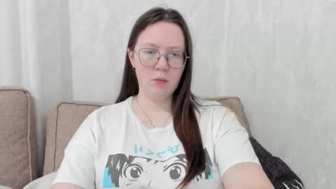 Lily Chays online show from January 12, 2026, 4:07 am