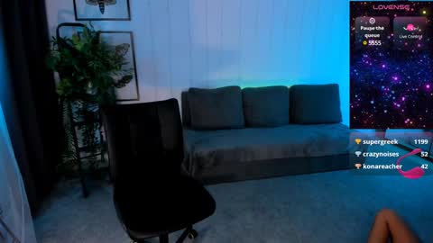 lily_dallass online show from February 1, 2025, 5:58 pm