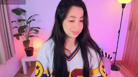 Snapshot of lily_evans_ chatting on July 12, 2026, 12:01 am just lily online show from July 12, 2026, 12:01 am