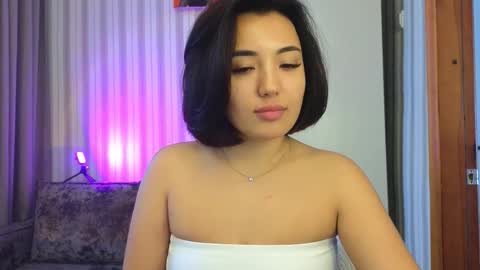 Lily online show from September 18, 2025, 6:26 am