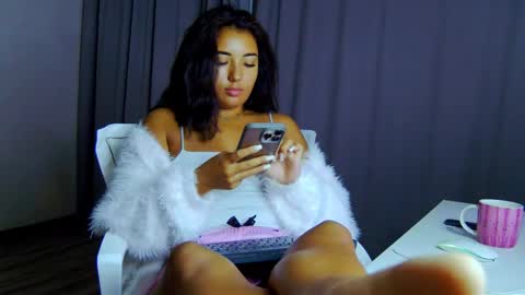 Lily online show from April 18, 2026, 8:09 pm