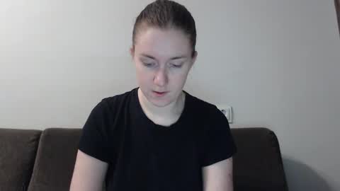 lily_love_x online show from February 7, 2025, 4:59 am