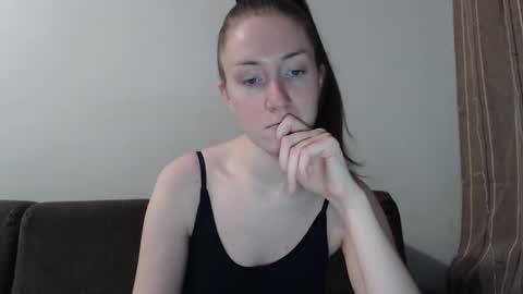 Snapshot of lily_love_x chatting on March 8, 2026, 1:47 am lily_love_x online show from March 8, 2026, 1:47 am