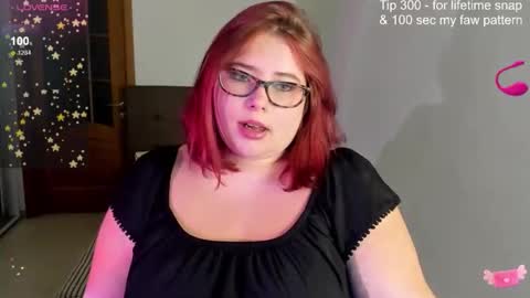 Elina  online show from September 24, 2025, 10:24 pm