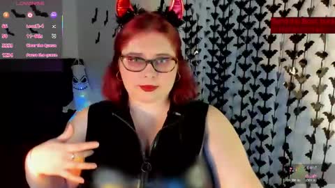 Elina  online show from October 27, 2025, 12:26 am