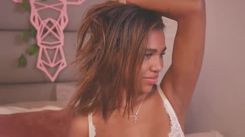 Lily Miiller online show from November 27, 2025, 9:39 pm