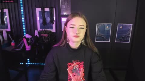 Lily online show from January 14, 2025, 8:41 am