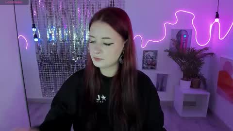 Lily online show from September 21, 2025, 6:48 am