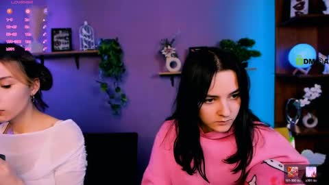 Lily online show from April 6, 2026, 6:42 pm