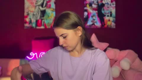 Snapshot of lily_smily chatting on September 14, 2025, 9:52 am Lily online show from September 14, 2025, 9:52 am