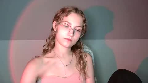 small lily online show from September 12, 2025, 3:12 pm