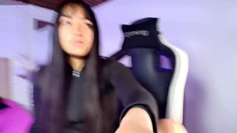 lily_waist online show from September 27, 2025, 11:04 am