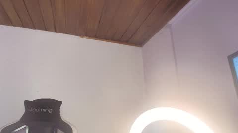 lily_waist online show from October 21, 2025, 11:00 am