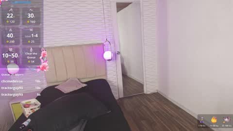 lily_waist online show from October 25, 2025, 2:56 pm