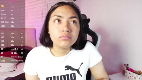 lily_waist online show from January 14, 2026, 11:16 am