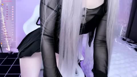 Lily online show from May 14, 2026, 1:23 am