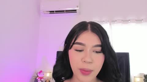 LilyWoodz online show from May 17, 2026, 2:46 pm