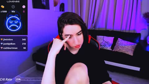 Snapshot of lily_xbaby chatting on December 1, 2024, 4:29 pm LILY online show from December 1, 2024, 4:29 pm