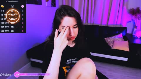 Snapshot of lily_xbaby chatting on December 6, 2024, 6:59 am LILY online show from December 6, 2024, 6:59 am
