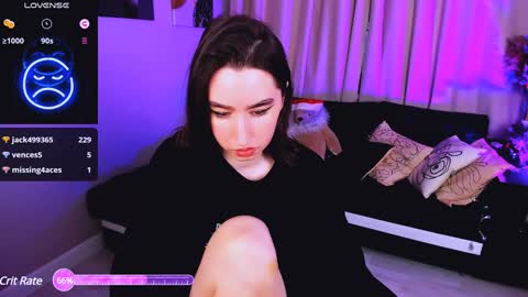 Snapshot of lily_xbaby chatting on December 20, 2024, 10:05 am LILY online show from December 20, 2024, 10:05 am