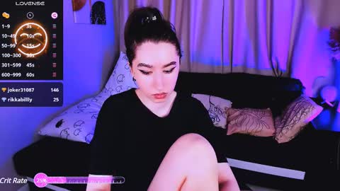 Snapshot of lily_xbaby chatting on February 20, 2025, 10:16 am LILY online show from February 20, 2025, 10:16 am