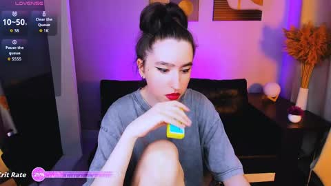 Snapshot of lily_xbaby chatting on May 25, 2026, 1:50 pm LILY online show from May 25, 2026, 1:50 pm