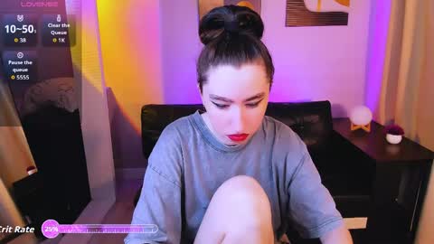 Snapshot of lily_xbaby chatting on June 4, 2026, 7:14 am LILY online show from June 4, 2026, 7:14 am